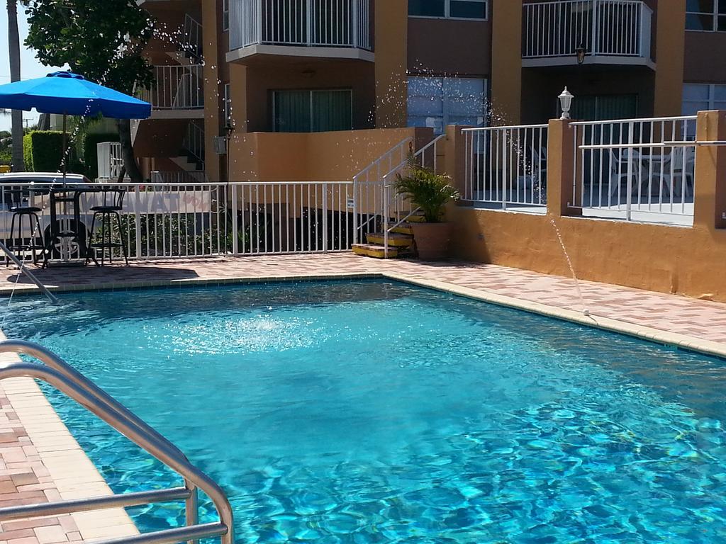 וסט פאלם ביץ' Seaspray Inn Beach Resort מראה חיצוני תמונה