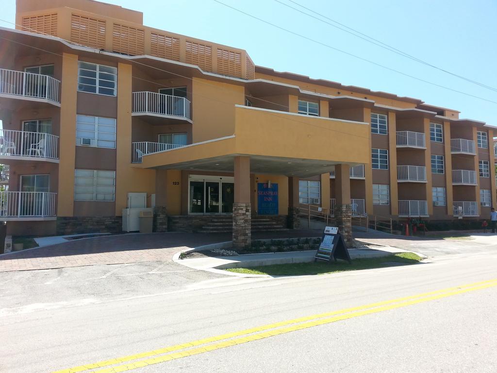 וסט פאלם ביץ' Seaspray Inn Beach Resort מראה חיצוני תמונה