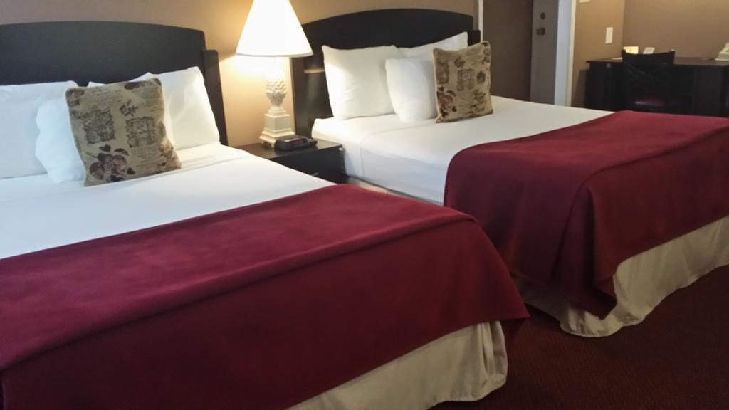 וסט פאלם ביץ' Seaspray Inn Beach Resort מראה חיצוני תמונה