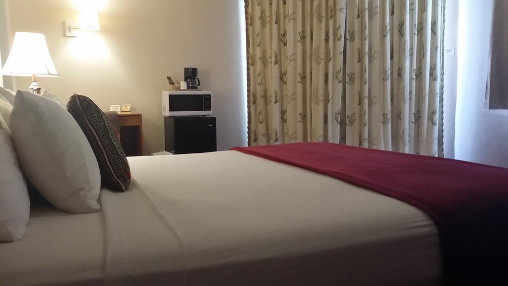 וסט פאלם ביץ' Seaspray Inn Beach Resort מראה חיצוני תמונה
